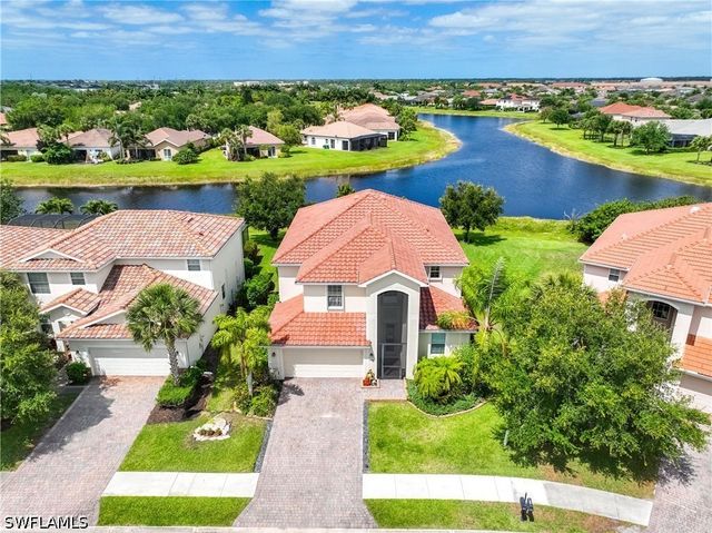 2446 Heydon CIR E, Naples, FL 34120