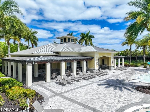 2446 Heydon CIR E, Naples, FL 34120