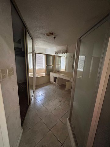 14715 Mesa Vista Drive, Houston, TX 77083
