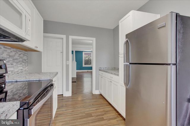 212 W 4TH ST, Waynesboro, PA 17268