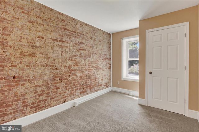 212 W 4TH ST, Waynesboro, PA 17268