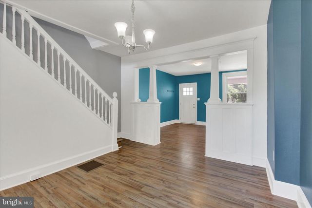 212 W 4TH ST, Waynesboro, PA 17268