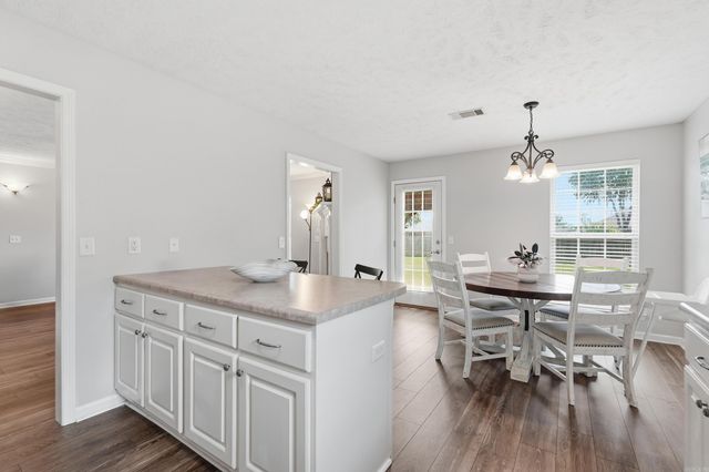 2330 Orchid Dr, Conway, AR 72034