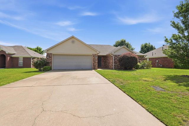 2330 Orchid Dr, Conway, AR 72034