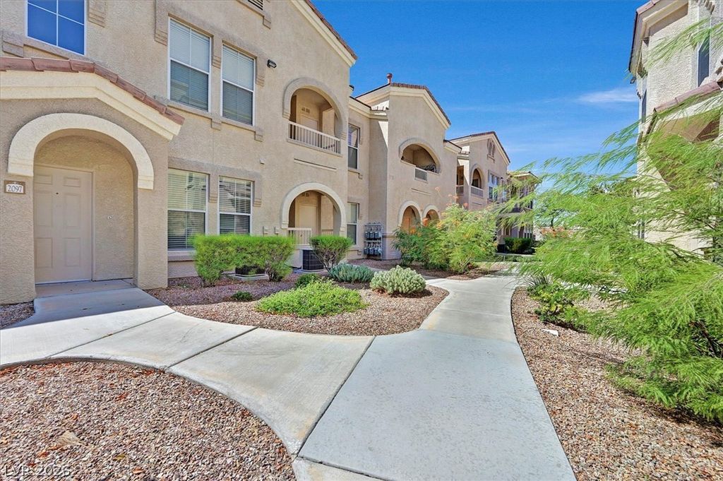 10550 West Alexander Road 1097, Las Vegas, NV 89129 — photo 2