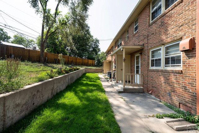 1426 Bonforte Blvd, Pueblo, CO 81001