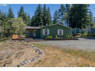 93361 RAINMAKER Ln, Coos Bay, OR 97420