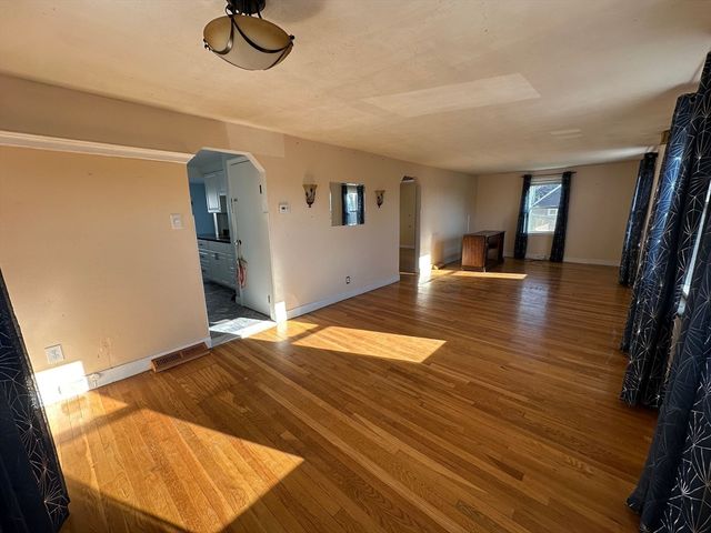 156 Parke Ave, Quincy, MA 02171