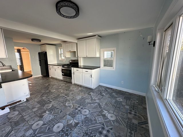 156 Parke Ave, Quincy, MA 02171