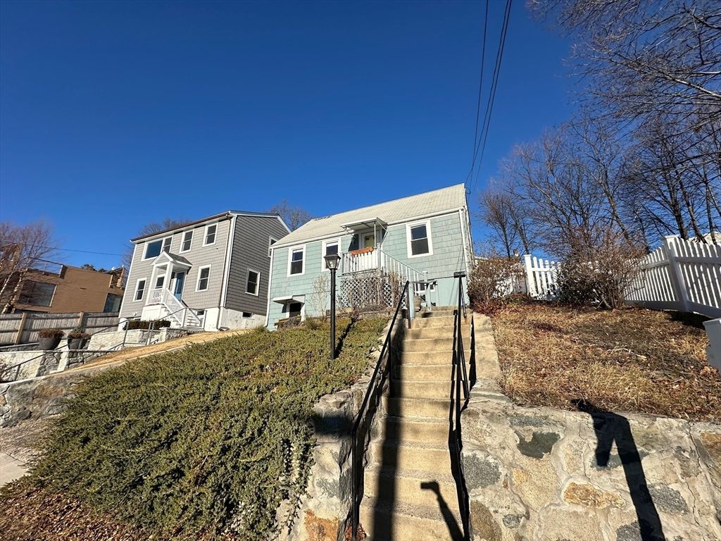 156 Parke Ave, Quincy, MA 02171