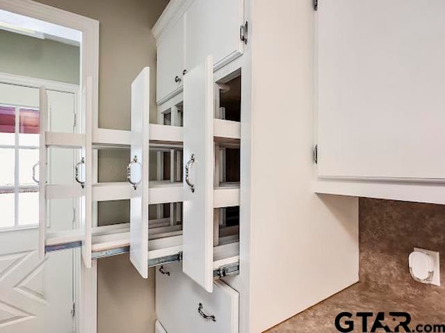 596 County Road 4218, Mt Pleasant, TX 75455