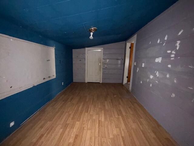 2516 W Elm Street, Springfield, MO 65806