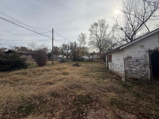 2516 W Elm Street, Springfield, MO 65806