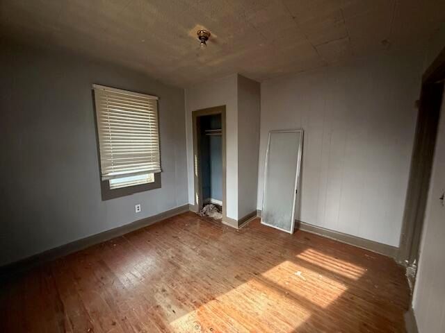 2516 W Elm Street, Springfield, MO 65806