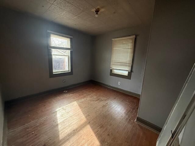 2516 W Elm Street, Springfield, MO 65806