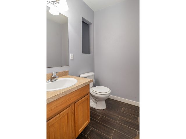 131 MAKAH Ct, Roseburg, OR 97471