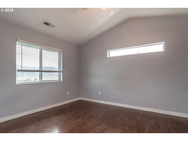 131 MAKAH Ct, Roseburg, OR 97471