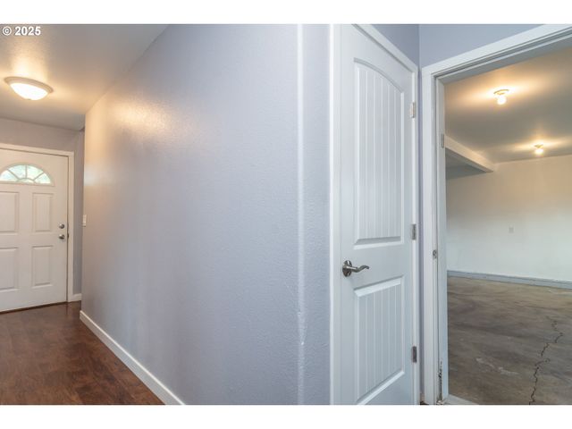 131 MAKAH Ct, Roseburg, OR 97471