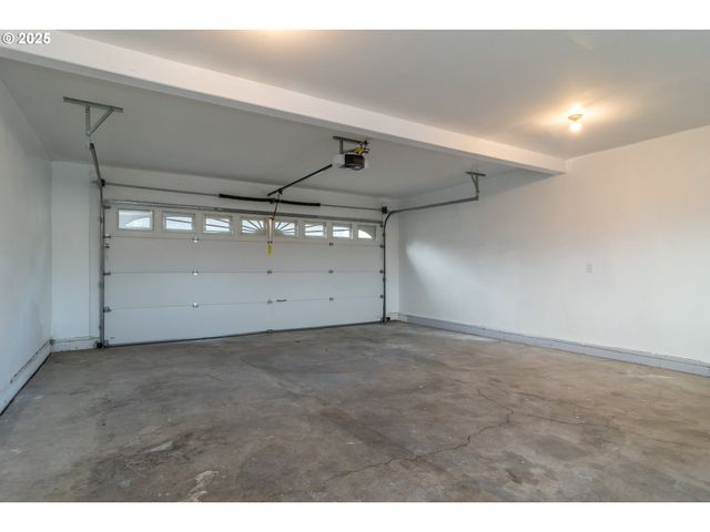 131 MAKAH Ct, Roseburg, OR 97471