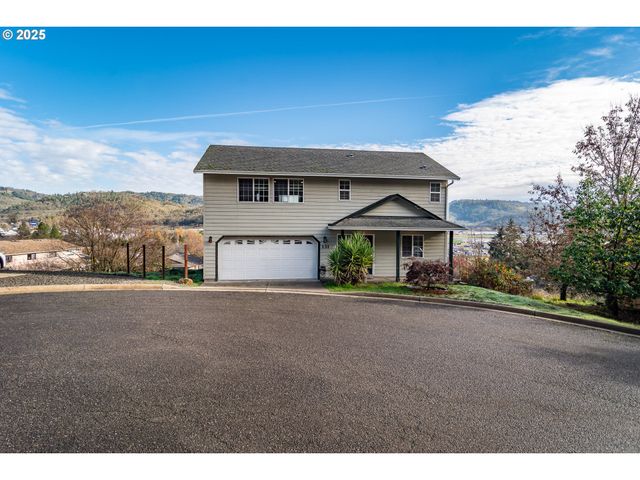 131 MAKAH Ct, Roseburg, OR 97471