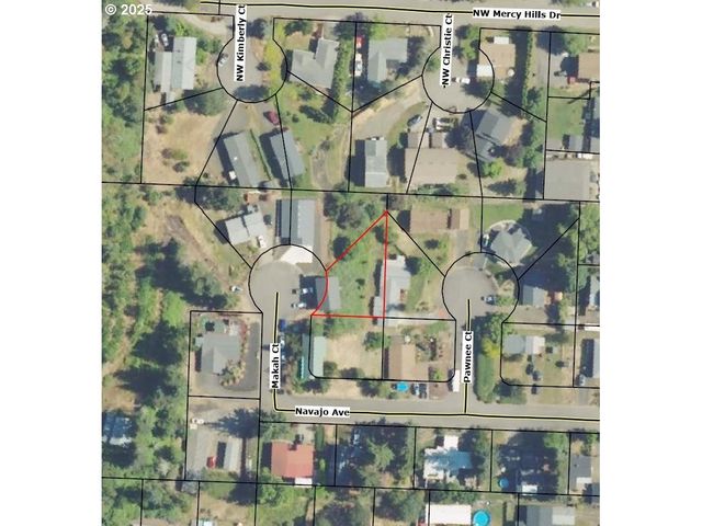 131 MAKAH Ct, Roseburg, OR 97471