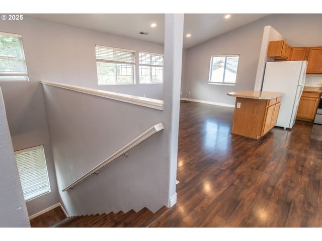 131 MAKAH Ct, Roseburg, OR 97471