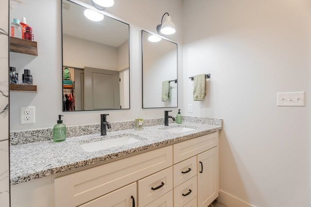 34 FIELD CT, Bridgewater, VA 22812