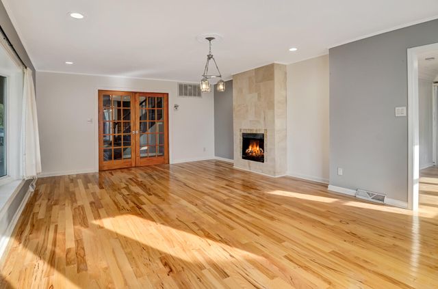 2212 Elm Tree Lane, Crown Point, IN 46307