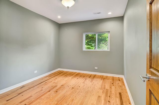 2212 Elm Tree Lane, Crown Point, IN 46307
