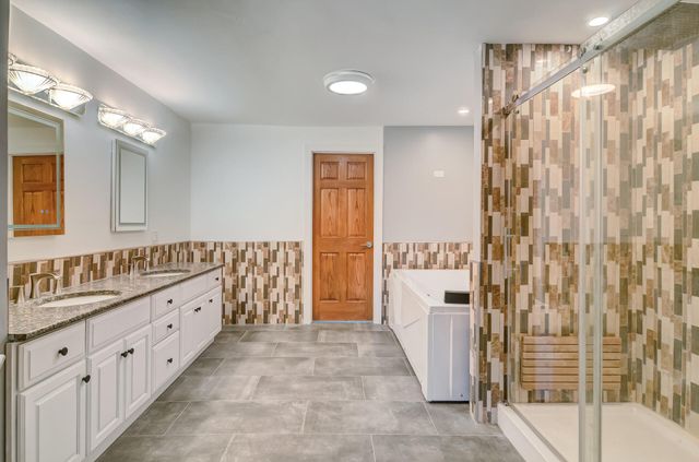 2212 Elm Tree Lane, Crown Point, IN 46307