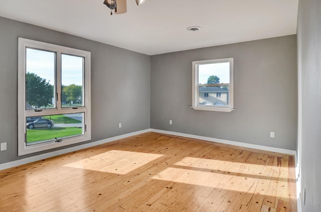 2212 Elm Tree Lane, Crown Point, IN 46307