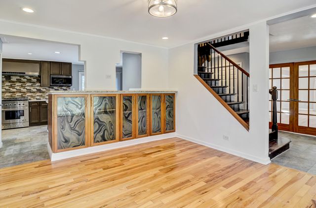 2212 Elm Tree Lane, Crown Point, IN 46307