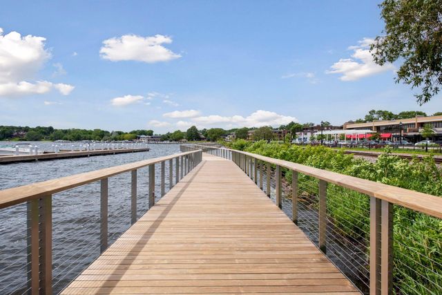 633 Park Street E, Wayzata, MN 55391