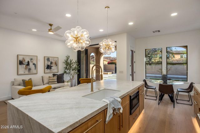 9305 E CANYON VIEW Road, Scottsdale, AZ 85255