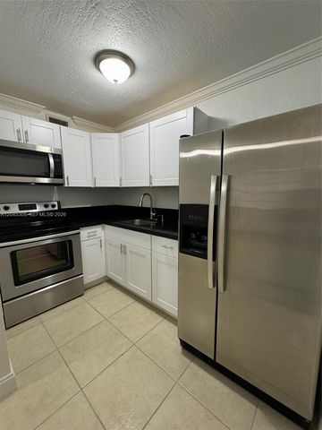 11195 SW 1st St 314, Sweetwater, FL 33174