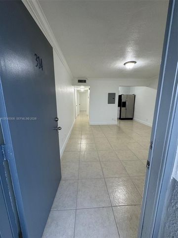 11195 SW 1st St 314, Sweetwater, FL 33174