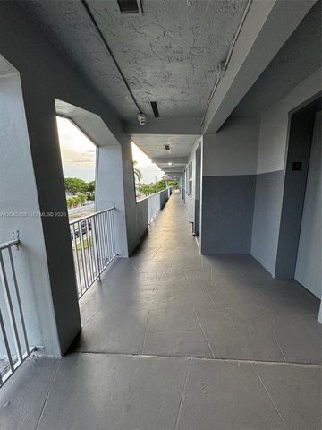 11195 SW 1st St 314, Sweetwater, FL 33174