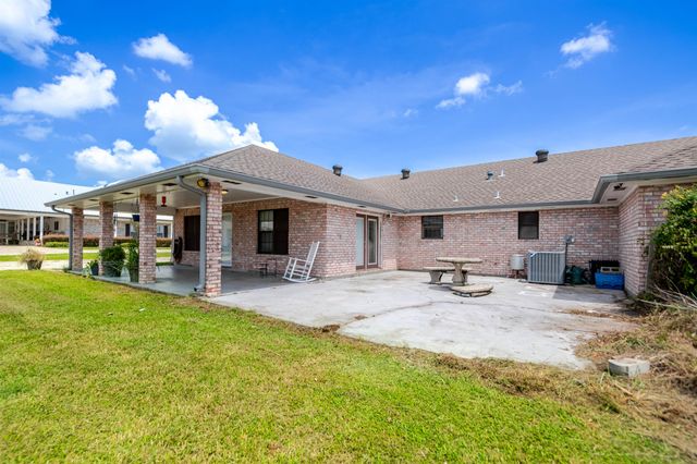 336 E Woodlawn Ranch Road, Houma, LA 70363