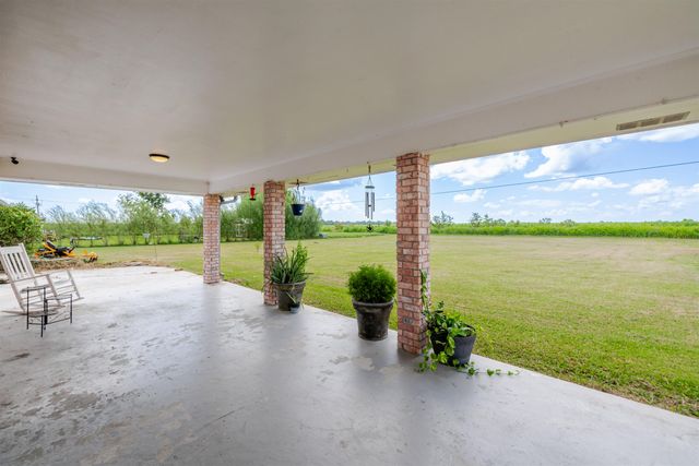 336 E Woodlawn Ranch Road, Houma, LA 70363