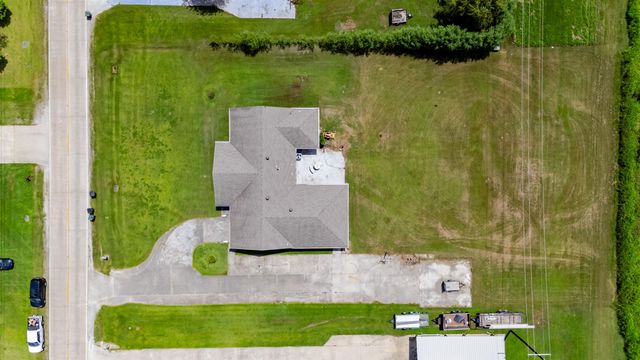 336 E Woodlawn Ranch Road, Houma, LA 70363