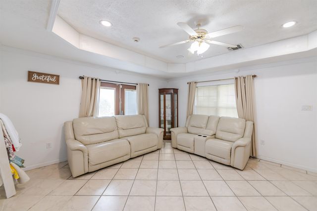 336 E Woodlawn Ranch Road, Houma, LA 70363