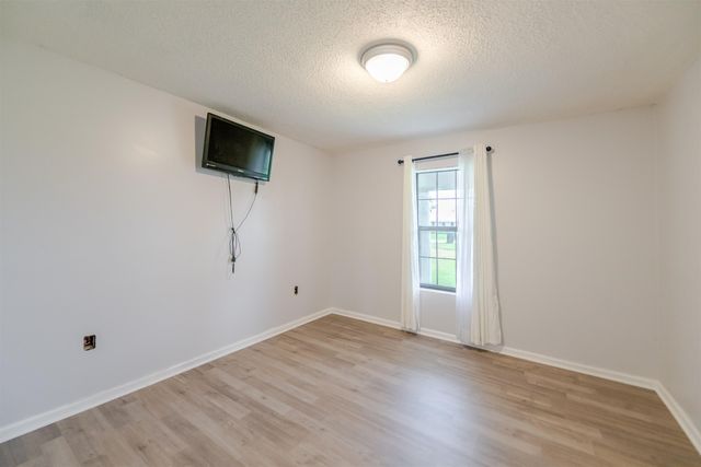 336 E Woodlawn Ranch Road, Houma, LA 70363