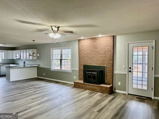 52 26th Avenue, Eastman, GA 31023