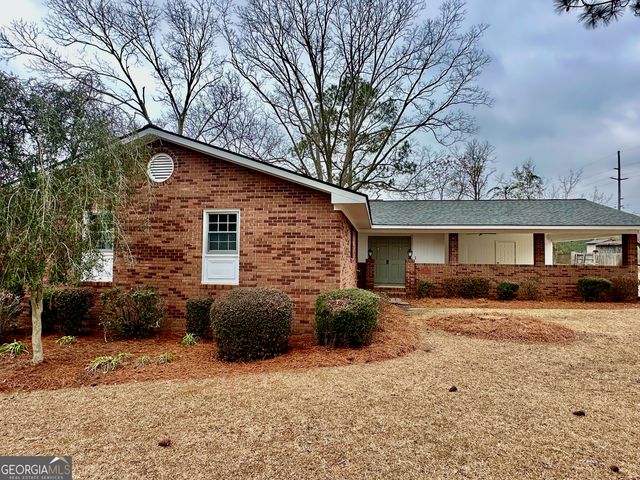 52 26th Avenue, Eastman, GA 31023