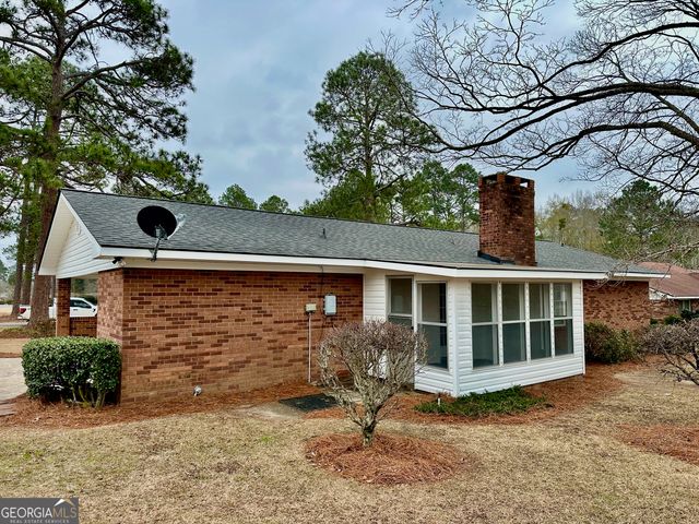 52 26th Avenue, Eastman, GA 31023
