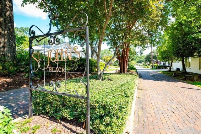 10 Saint Johns Place, Little Rock, AR 72207