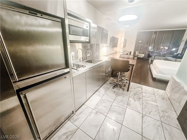 4381 West Flamingo Road 2109, Las Vegas, NV 89103