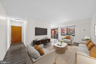 6441 Richmond Hwy Apt 201, Alexandria, VA 22306
