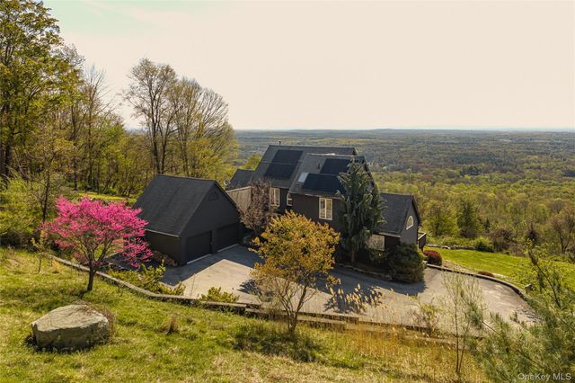 704 Mountain Road, Middletown, NY 10940