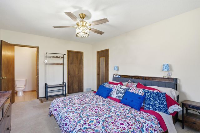 1775 Michigan Drive, Evansdale, IA 50707